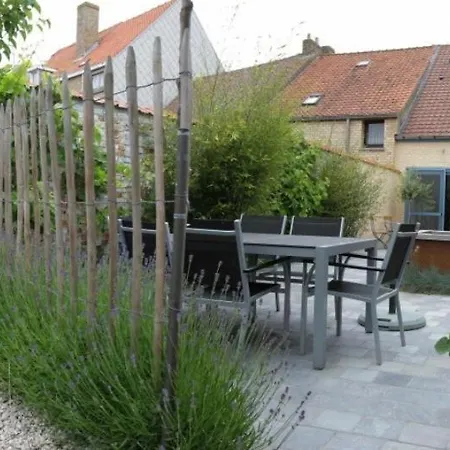 Apartment Vakantiehuis 't Uzzetje